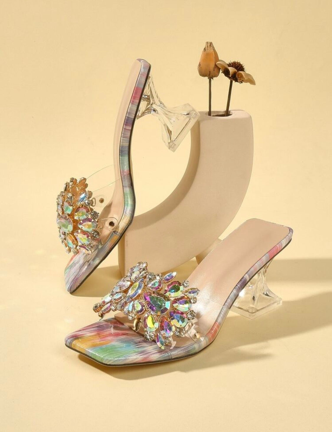 Spring/Summer
Fashionable Rhinestone High
Heel Sandals Valentines ^
*