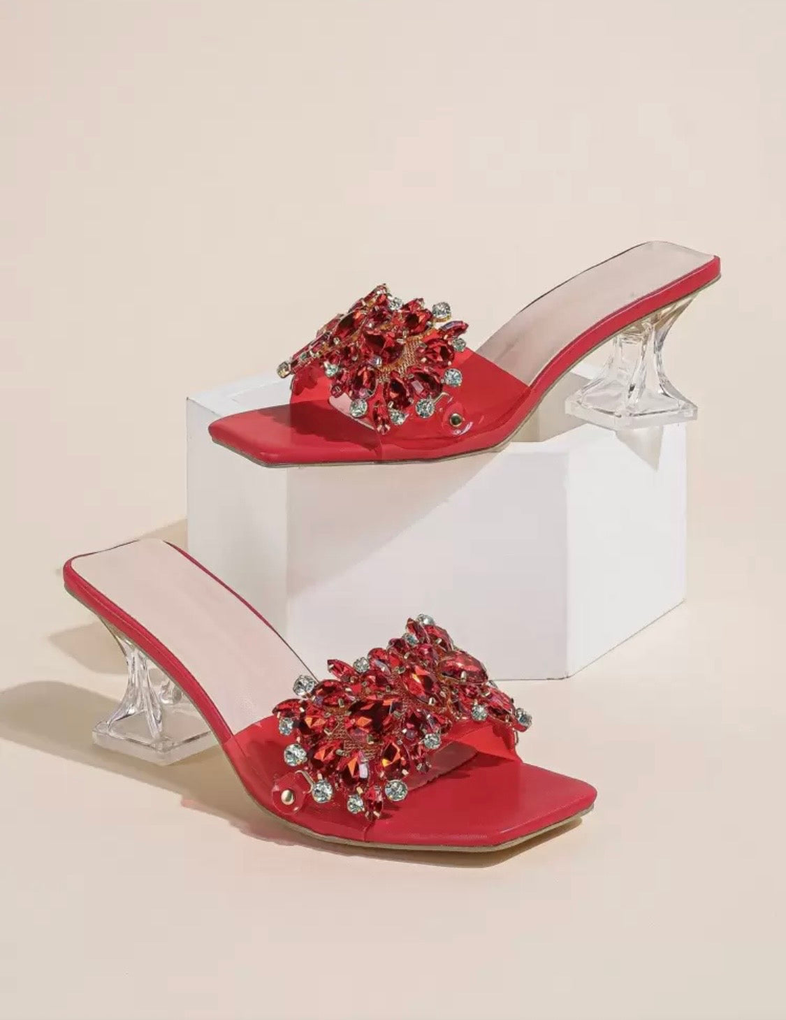 Spring/Summer
Fashionable Rhinestone High
Heel Sandals Valentines ^
*