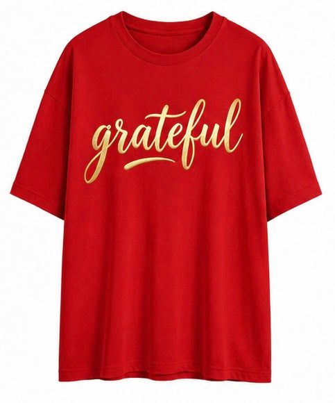 Women's Oversized Short Sleeve T-Shirt With Gold Foil "Grateful" Cursive Letter Print, Crew Neck, Casual Loose Fit Graphic Tee, Daily Streetwear Top
