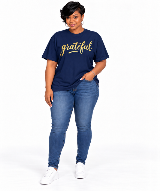 Women's Oversized Short Sleeve T-Shirt With Gold Foil "Grateful" Cursive Letter Print, Crew Neck, Casual Loose Fit Graphic Tee, Daily Streetwear Top
